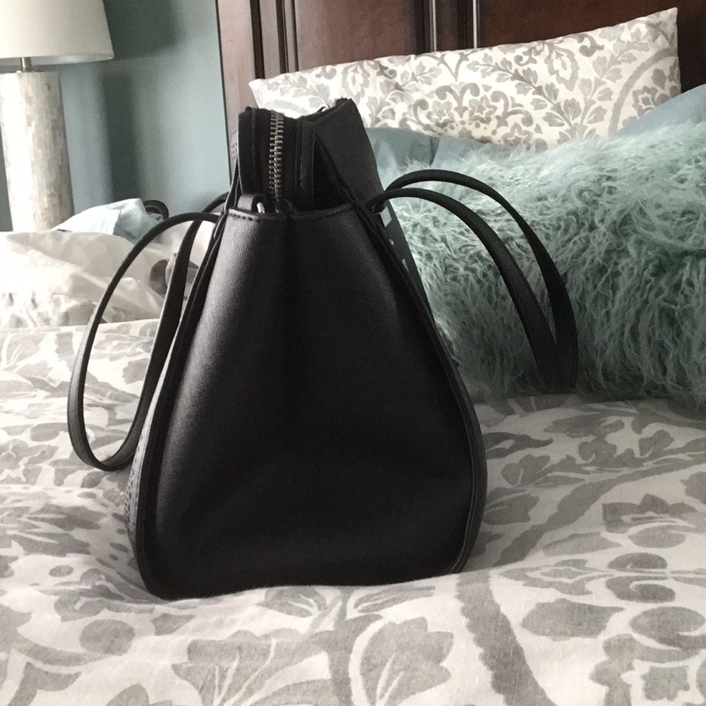 Guess satchel purse